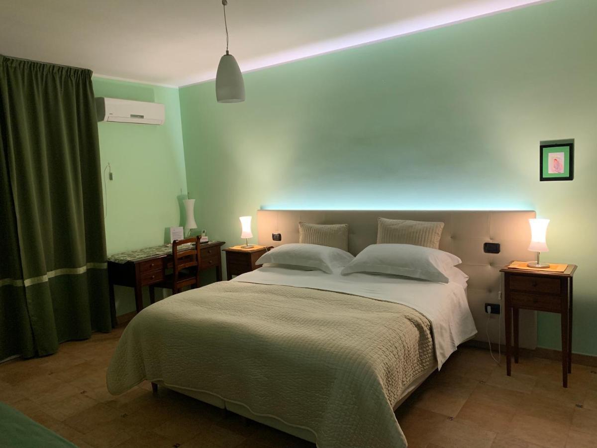 Tenuta Monaci La Murra Carmiano  Exteriör bild