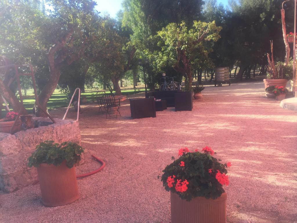 Tenuta Monaci La Murra Carmiano  Exteriör bild